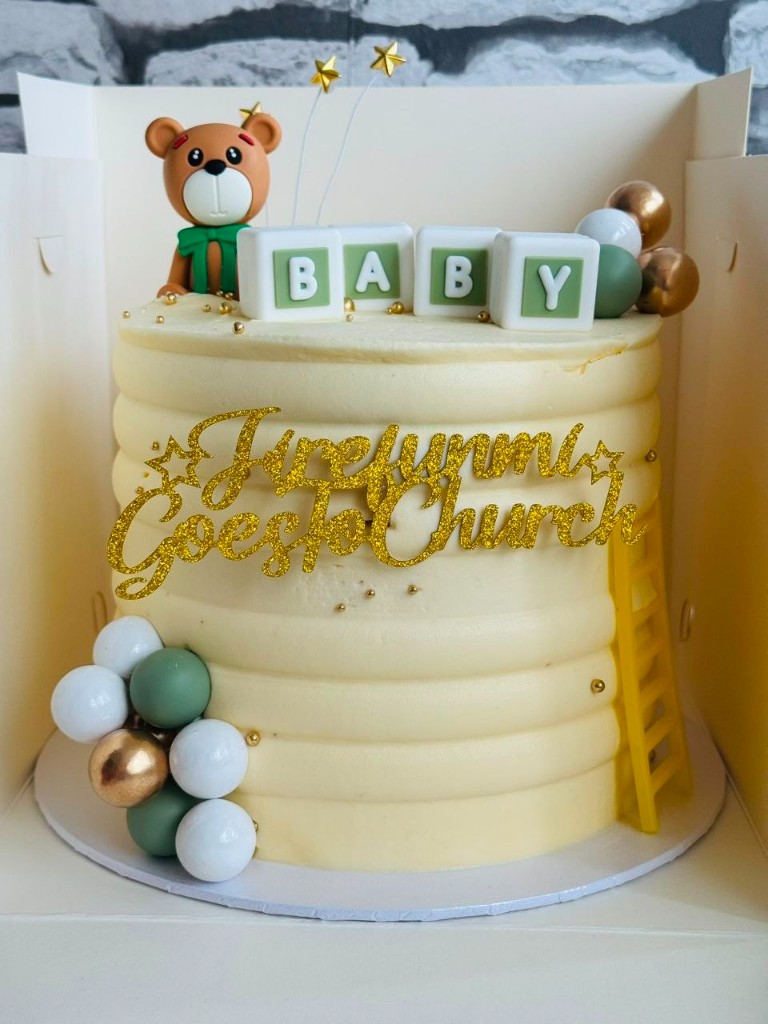 Bear themed kiddies celebration cake